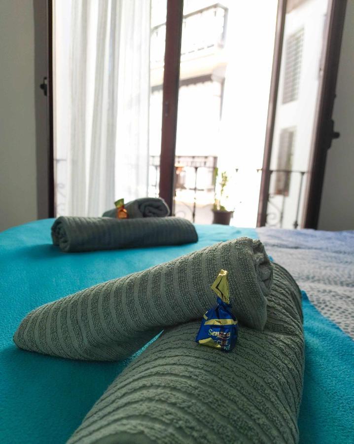 Lovely Center Apartments - Sunny Balcony Alfalfa เซบีญา ภายนอก รูปภาพ